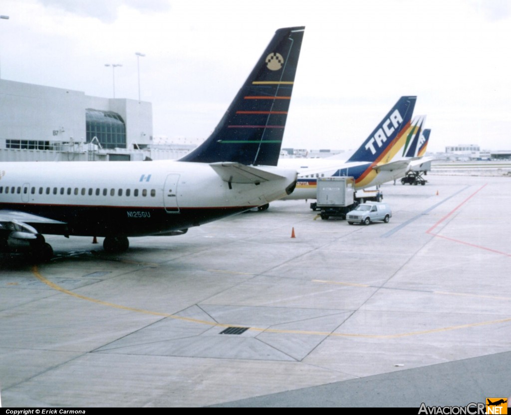 N125GU - Boeing 737-2H6 - Aviateca