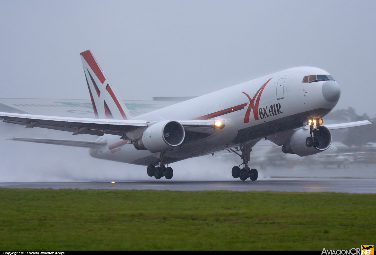 N750AX - Boeing 767-232/SF - ABX Air