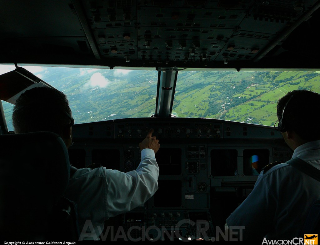 N472TA - Airbus A319-132 - TACA Perú