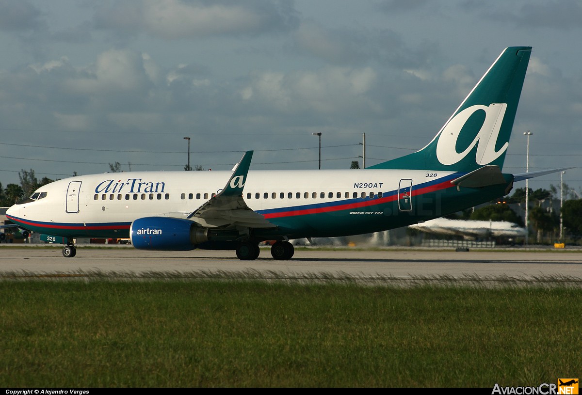 N290AT - Boeing 737-7BD - Air Tran