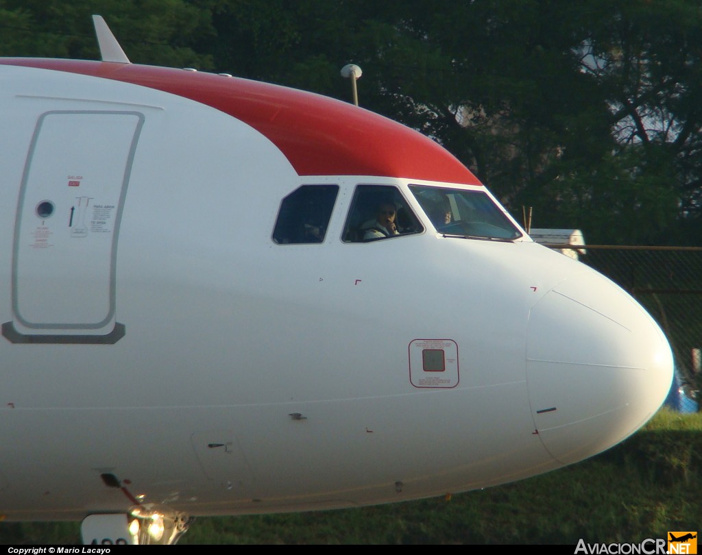 N498TA - Airbus A320-233 - TACA