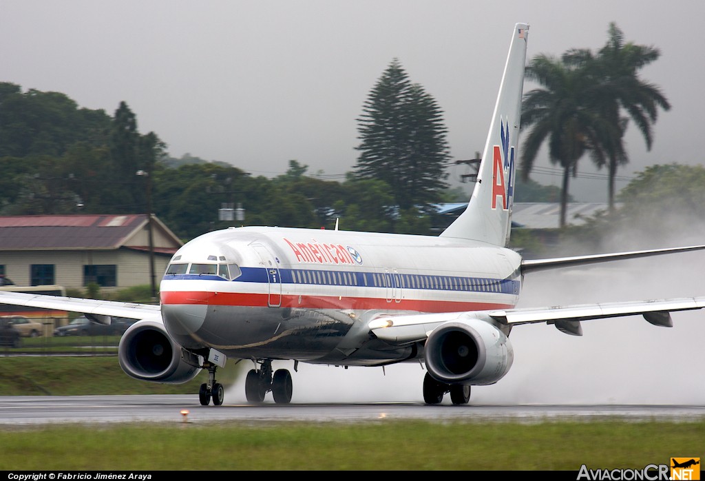 N972AN - Boeing 737-823 - American Airlines