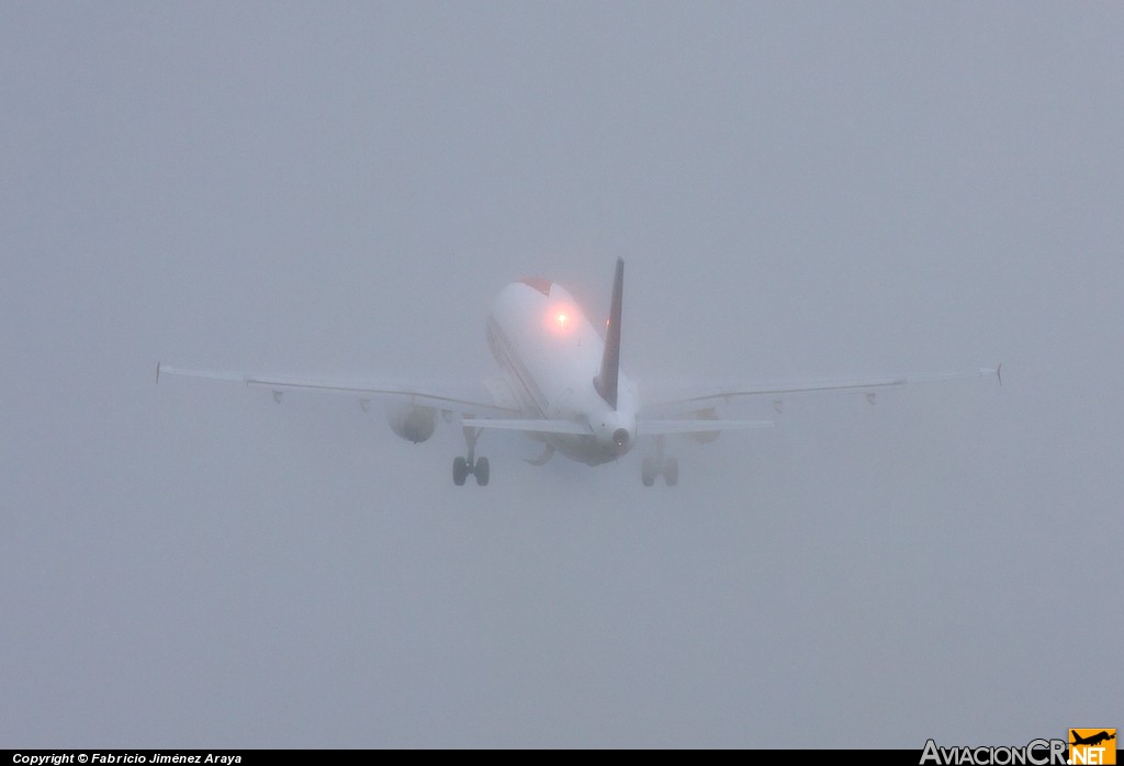 N494TA - Airbus A320-233 - TACA