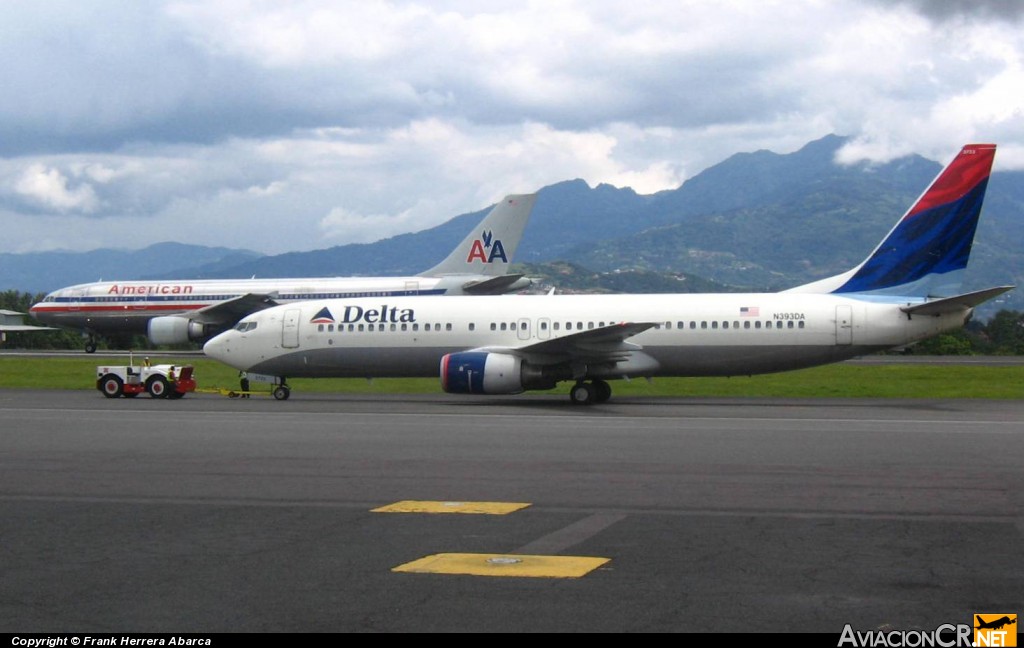 N393DA - Boeing 737-832 - Delta Air Lines