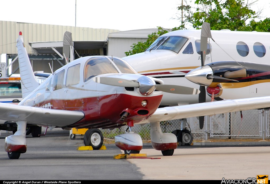 N8140P - Piper PA-28-236 Dakota - Privado