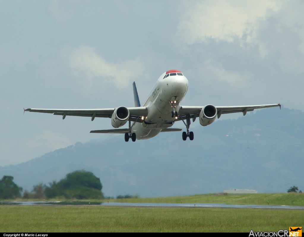 N498TA - Airbus A320-233 - TACA