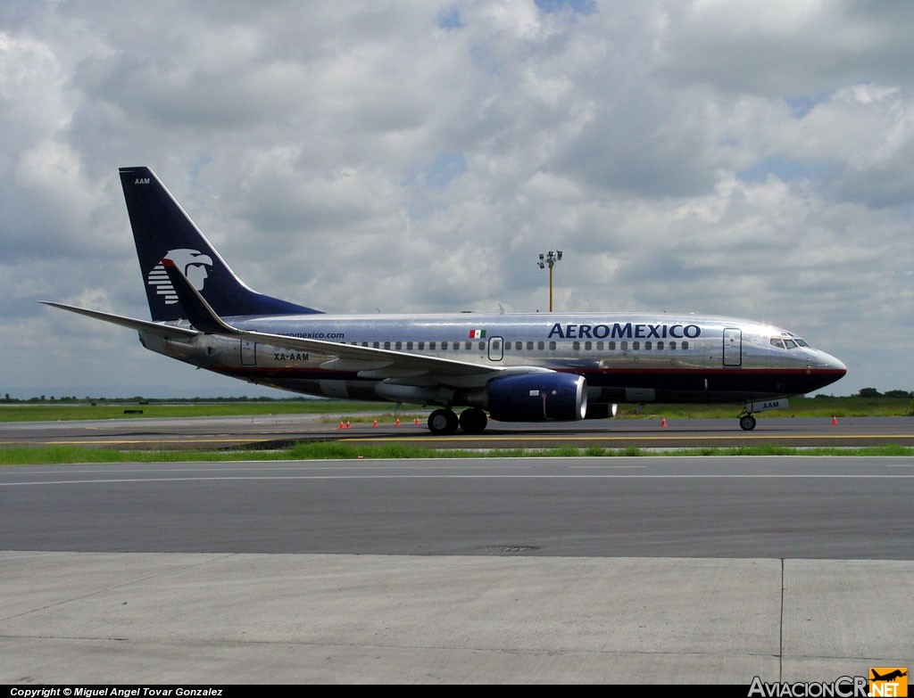 XA-AAM - Boeing 737-752 - Aeromexico