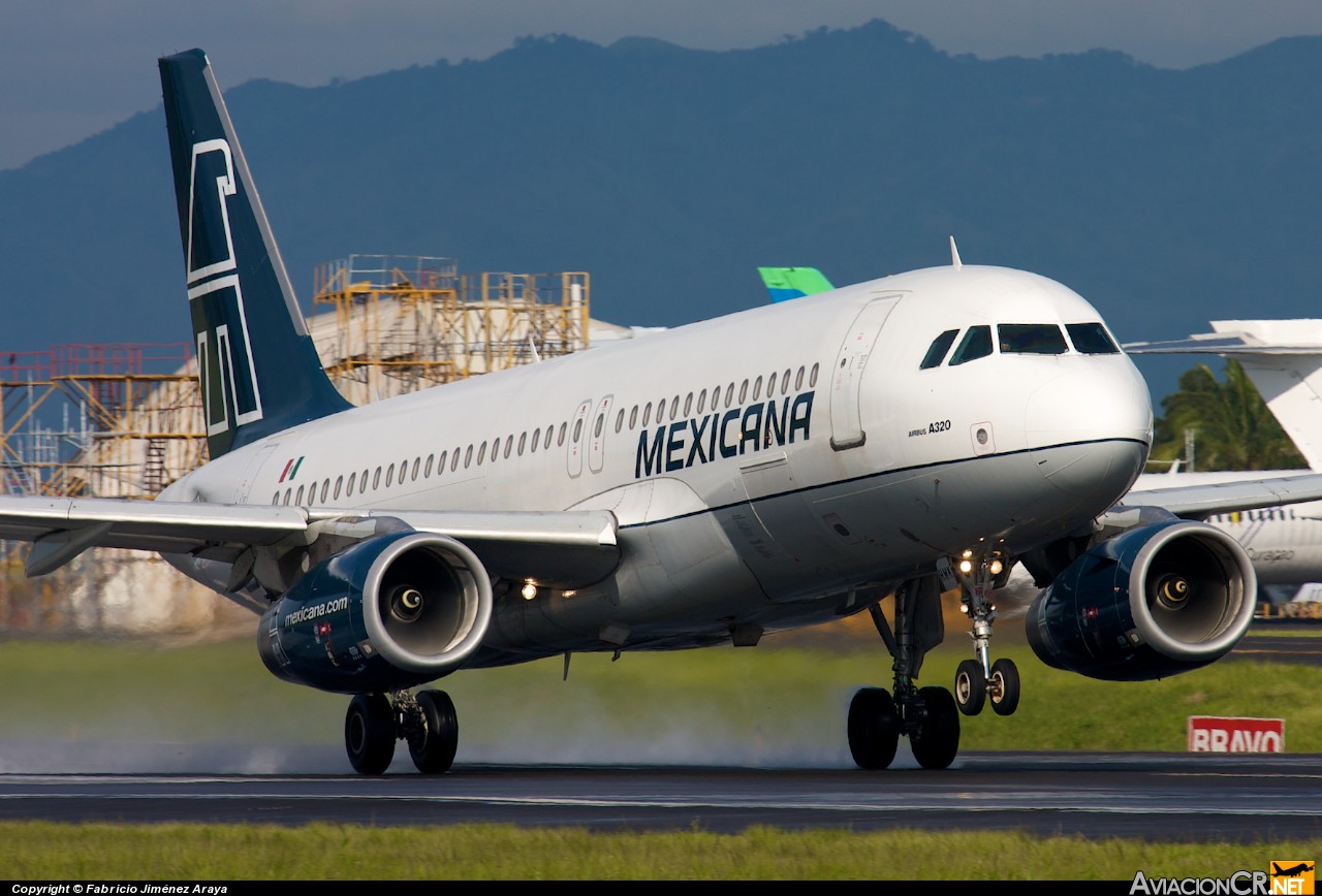 F-OHMK - Airbus A320-231 - Mexicana