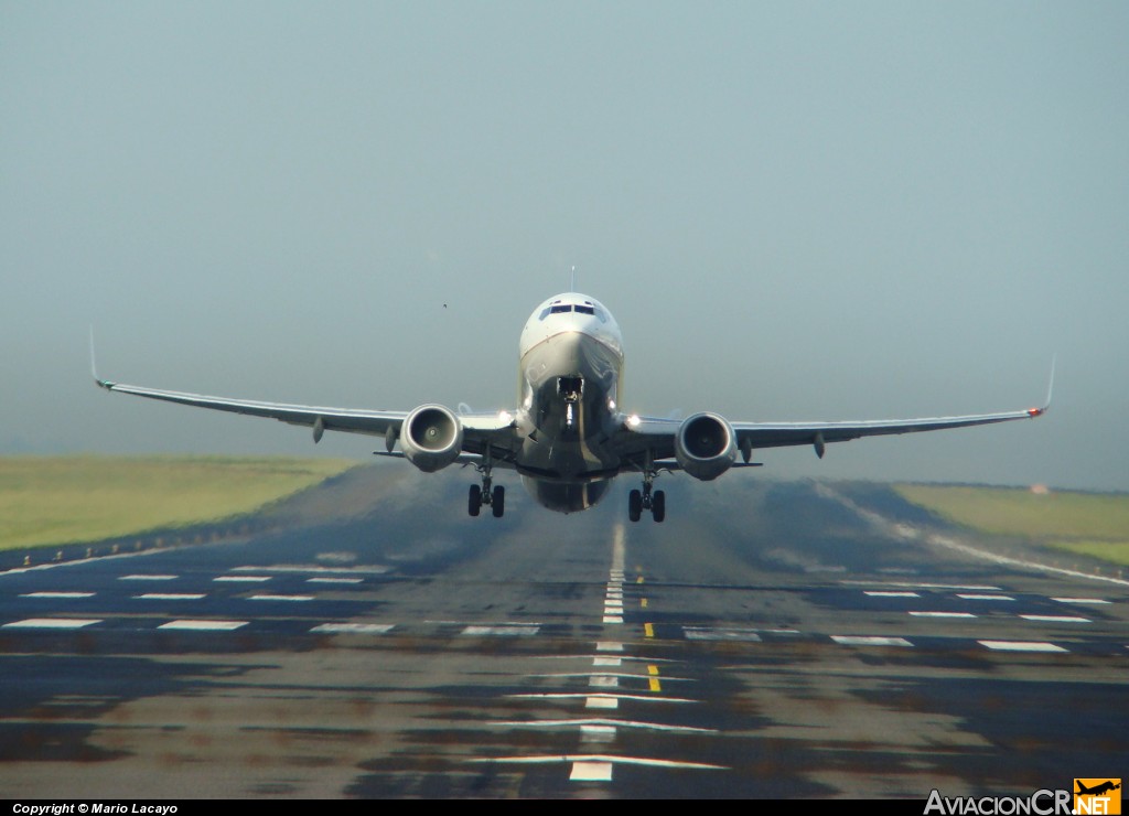 N38417 - Boeing 737-924 - Continental Airlines