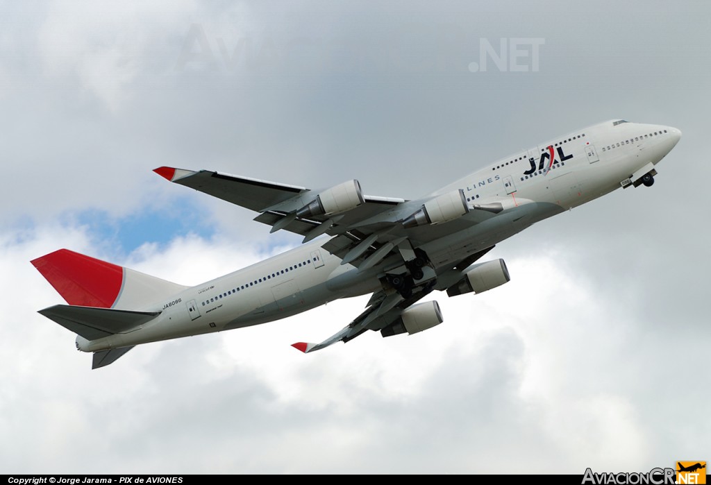 JA8086 - Boeing 747-446 - Japan Airlines