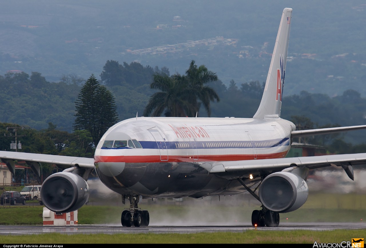 N14065 - Airbus A300B4-605R - American Airlines