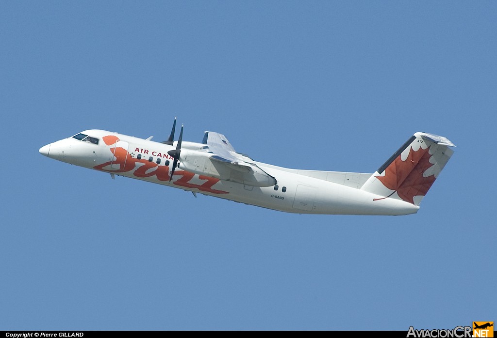 C-GABO - De Havilland Canada DHC-8-311 Dash 8 - Jazz (Air Canada)