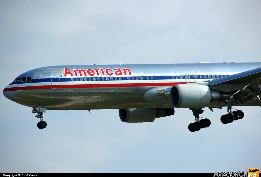 N383AN - Boeing 767-323/ER - American Airlines