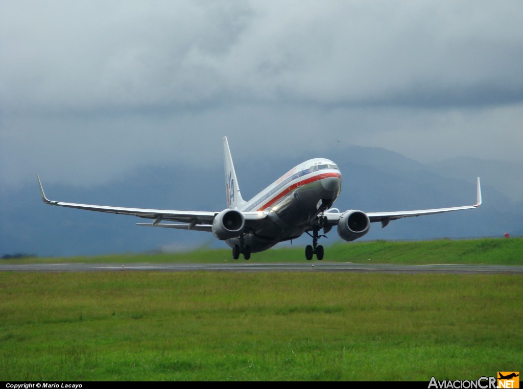 N928AN - Boeing 737-823 - American Airlines