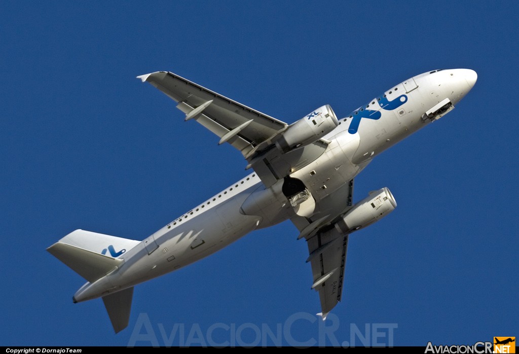 D-AXLA - Airbus A320-232 - XL Airways
