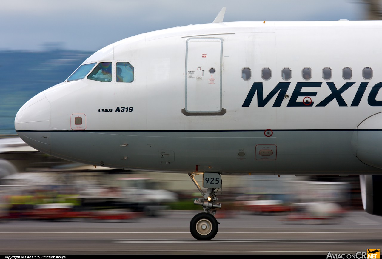 N925MX - Airbus A319-112 - Mexicana