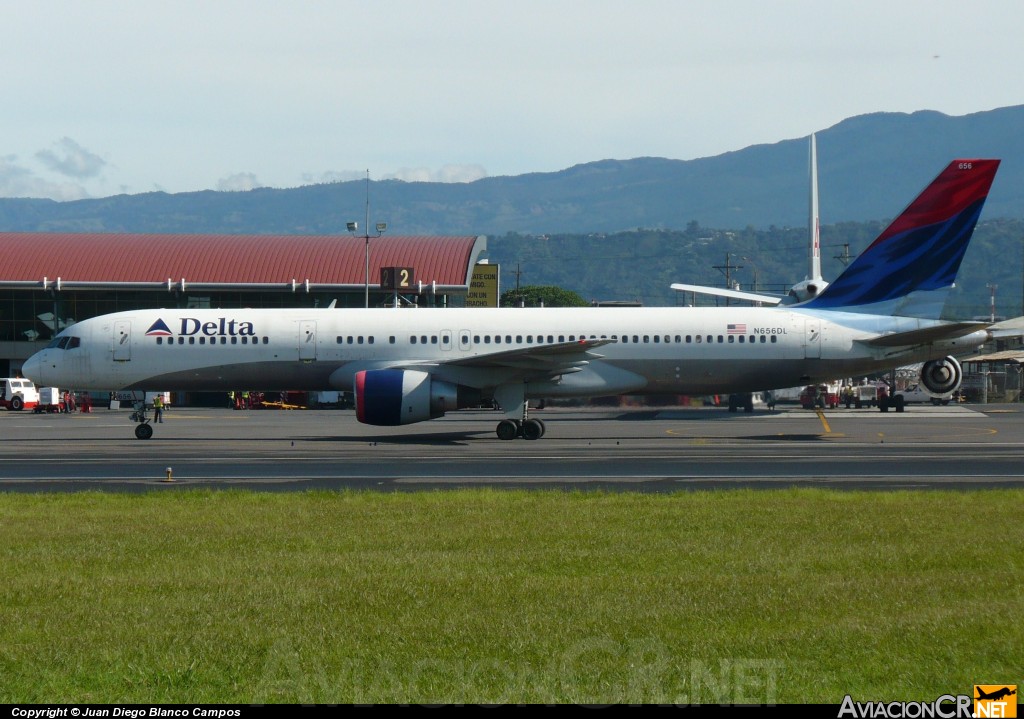 N656DL - Boeing 757-223 - Delta Air Lines