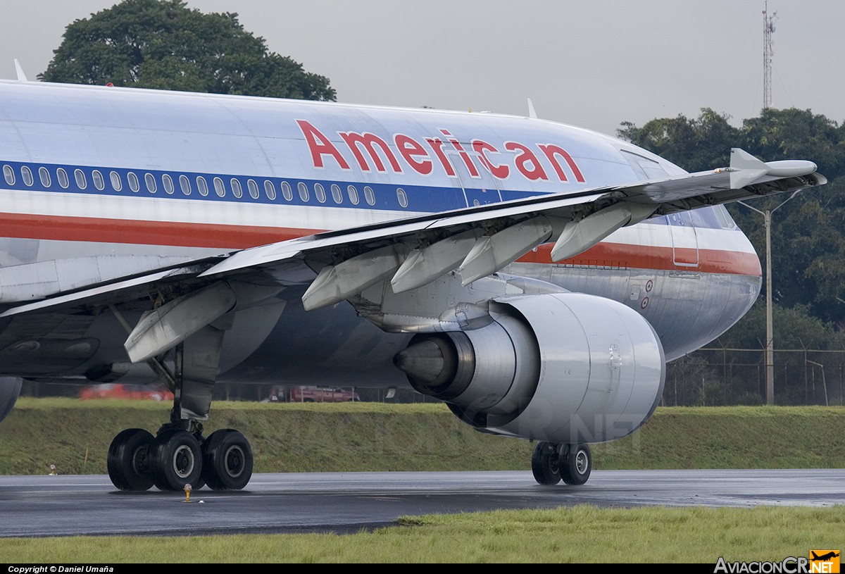 N11060 - Airbus A300B4-605R - American Airlines