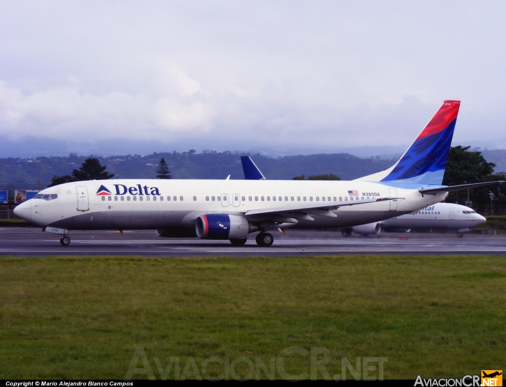 N380DA - Boeing 737-832 - Delta Air Lines