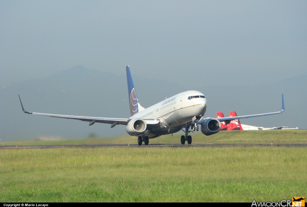 N87513 - Boeing 737-824 - Continental Airlines