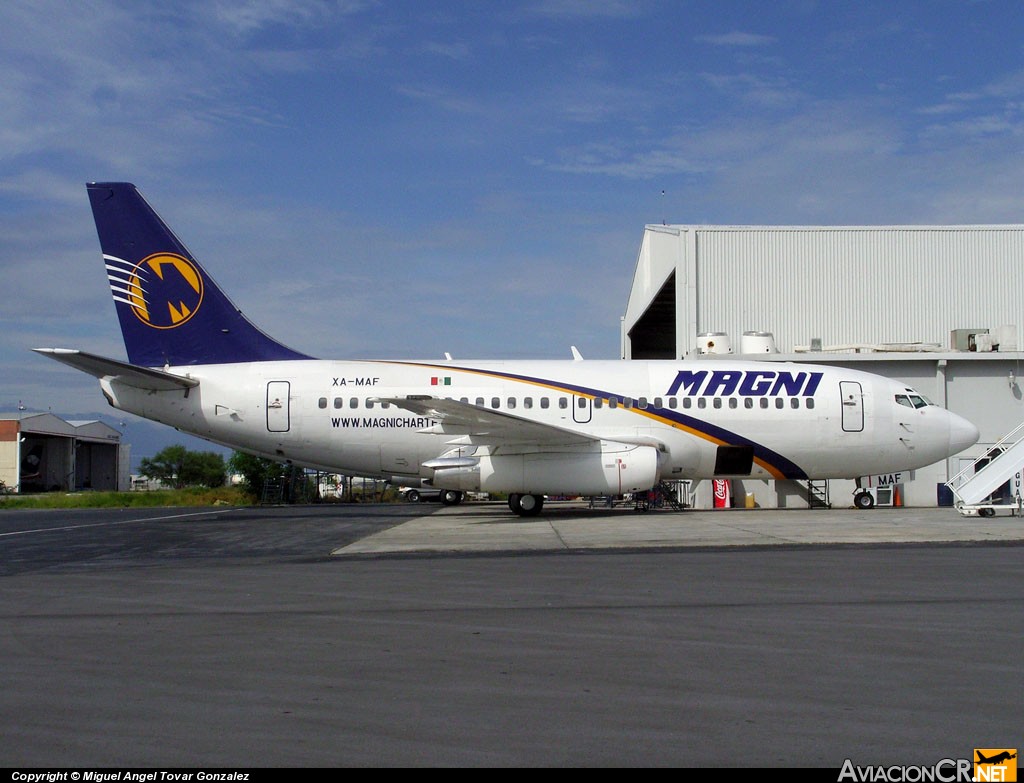 XA-MAF - Boeing 737-2K9/Adv - Magnicharters