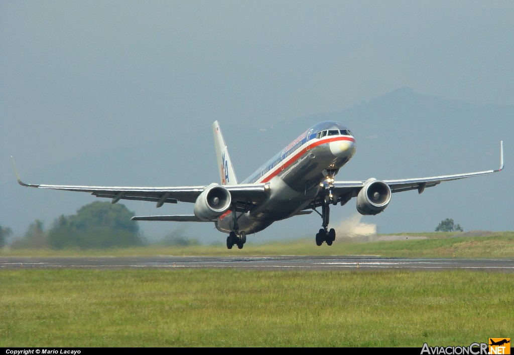 N181AN - Boeing 757-223 - American Airlines