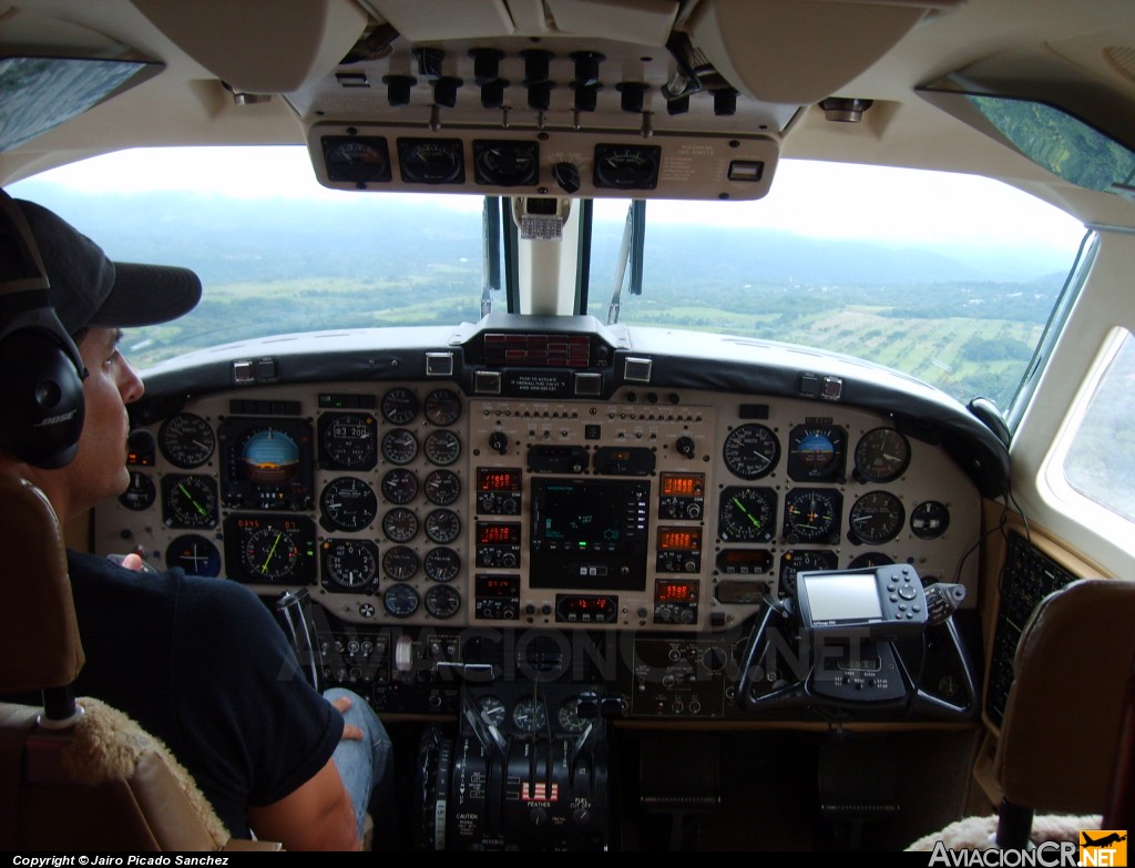 N123AF - Beechcraft B300 King Air - Aerobell