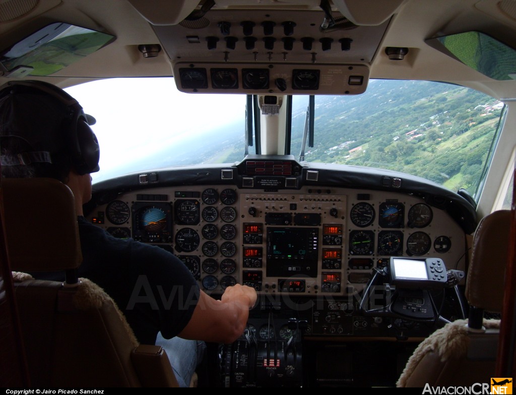 N123AF - Beechcraft B300 King Air - Aerobell