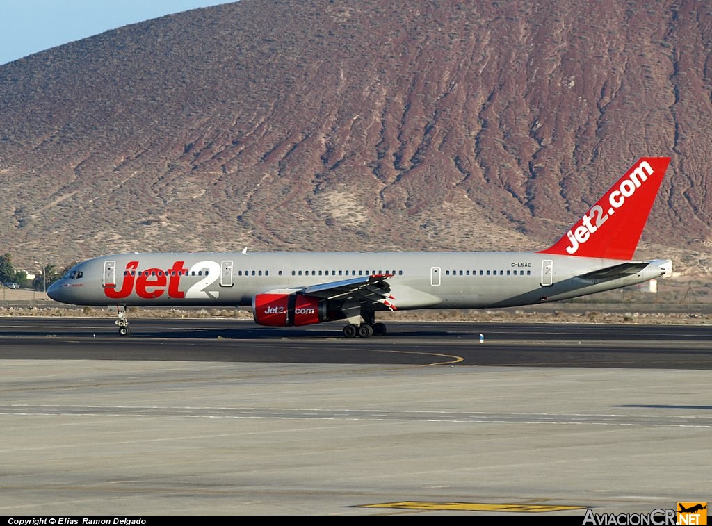 G-LSAC - Boeing 757-23A - Jet2.com