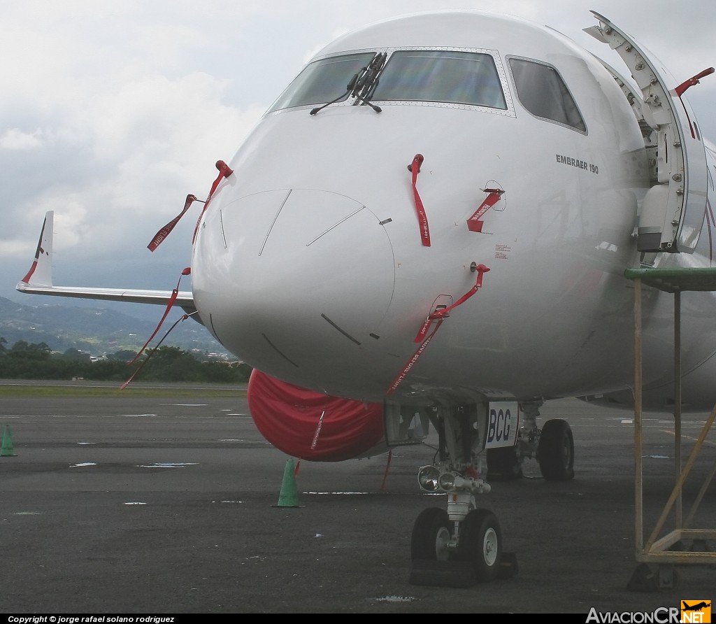 TI-BCG - Embraer 190-100IGW - TACA International Airlines