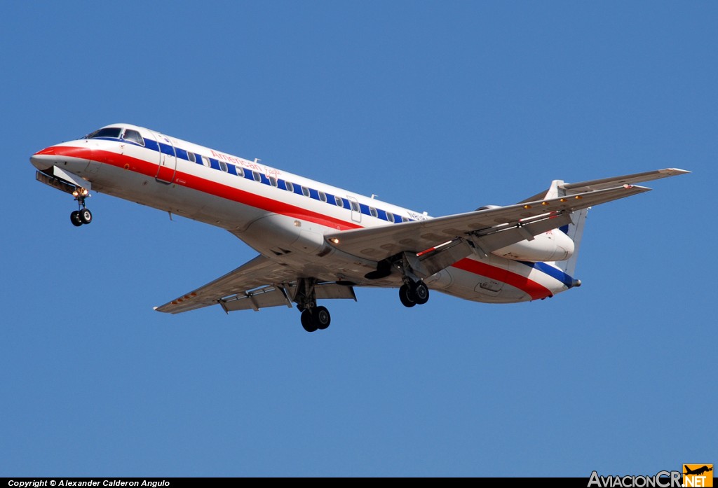 N818AE - Embraer ERJ-140 Regional Jet (Genérico) - American Eagle