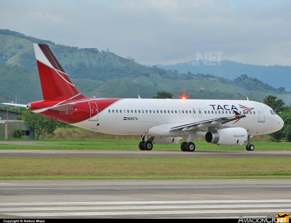 N682TA - Airbus A320-233 - TACA