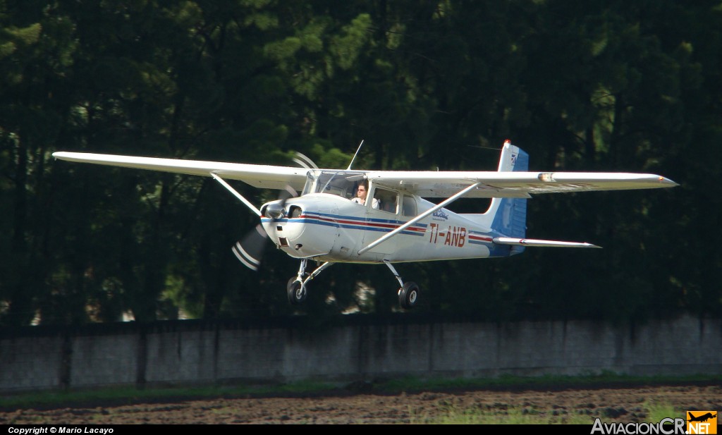 TI-ANB - Cessna 172B Skyhawk - Privado