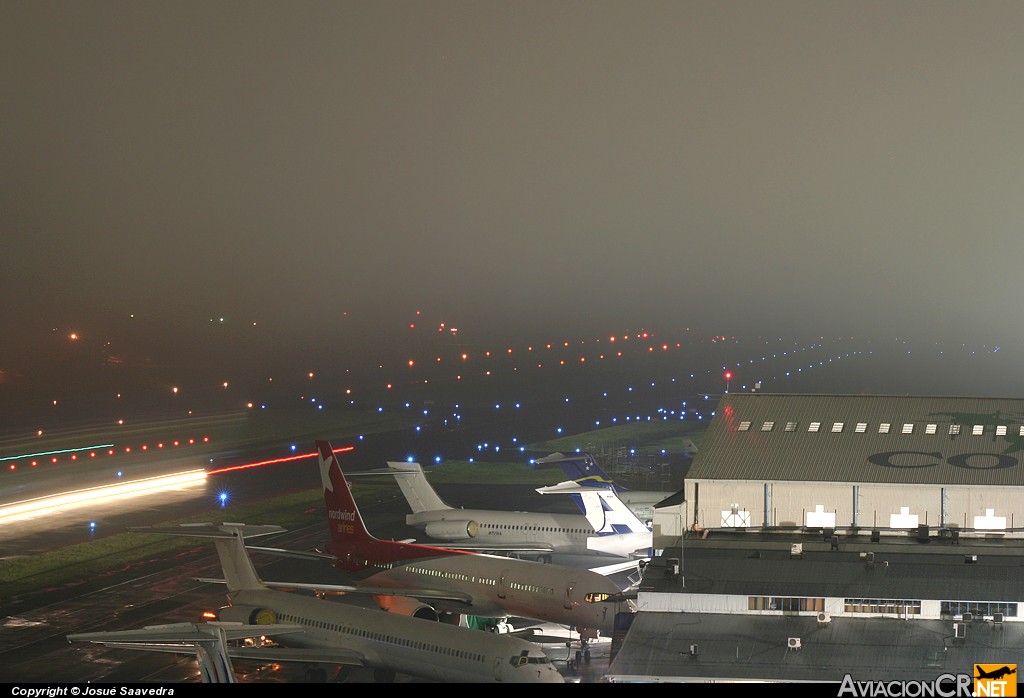 MROC - Aeropuerto - Pista de aterrizaje