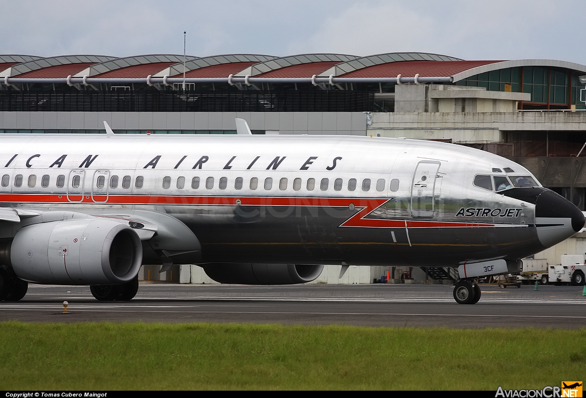 N951AA - Boeing 737-823 - American Airlines