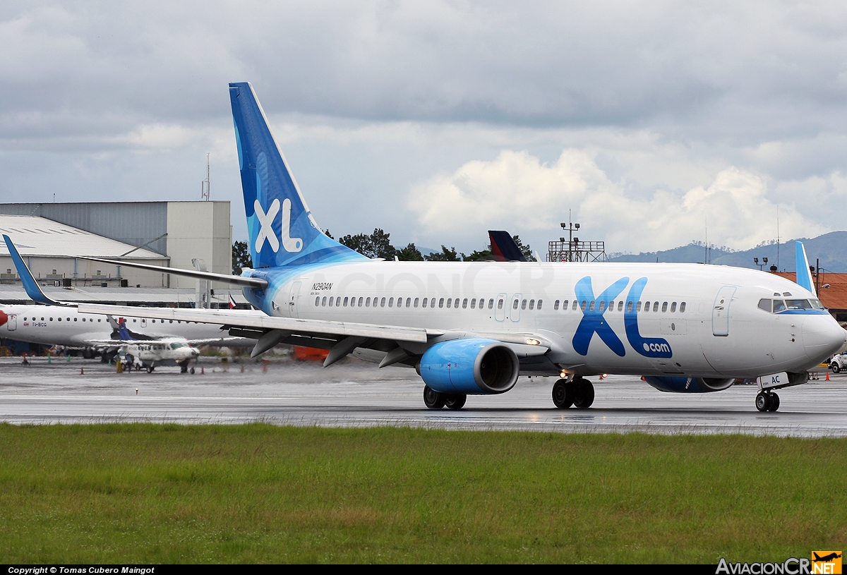 N290AN - Boeing 737-81Q - XL Airways