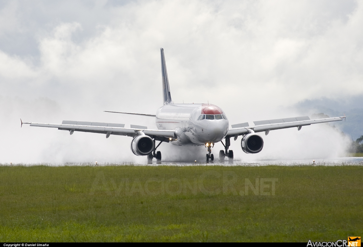 N494TA - Airbus A320-233 - TACA