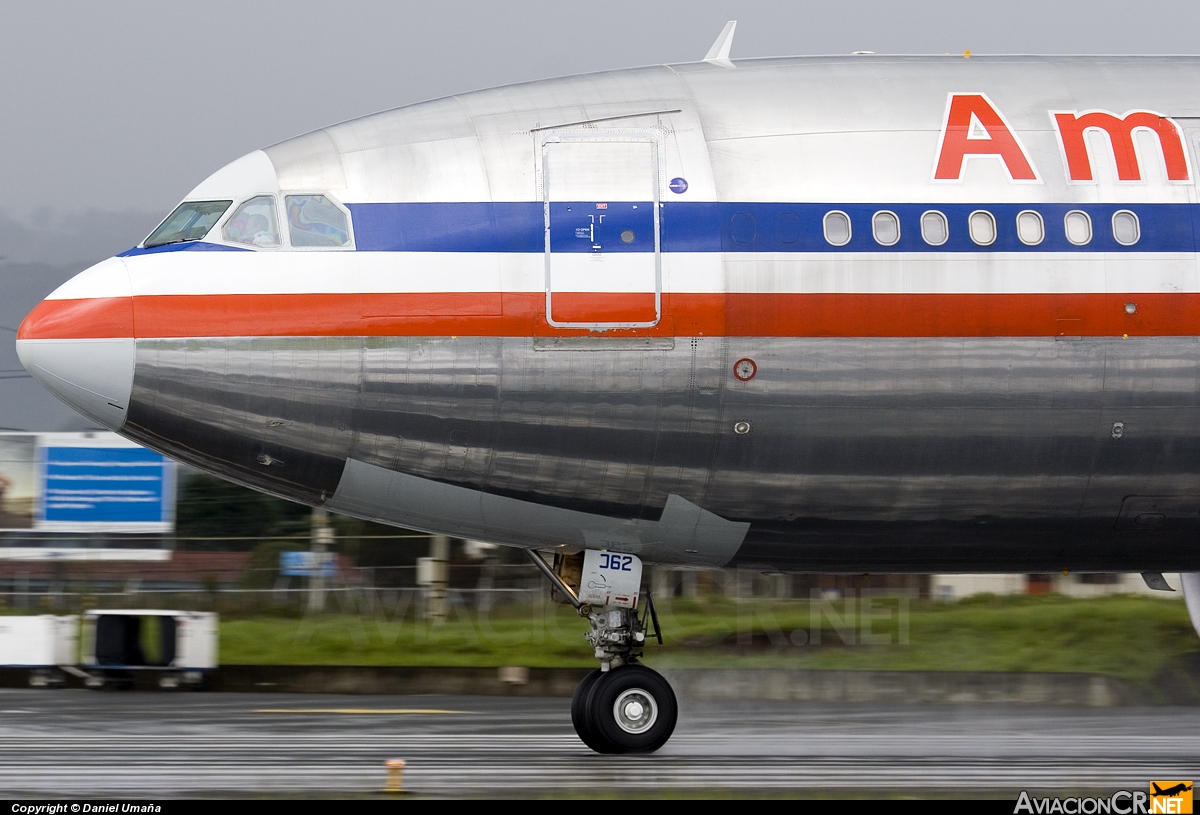 N7062A - Airbus A300B4-605R - American Airlines