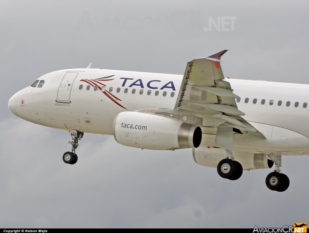 N680TA - Airbus A320-233 - TACA
