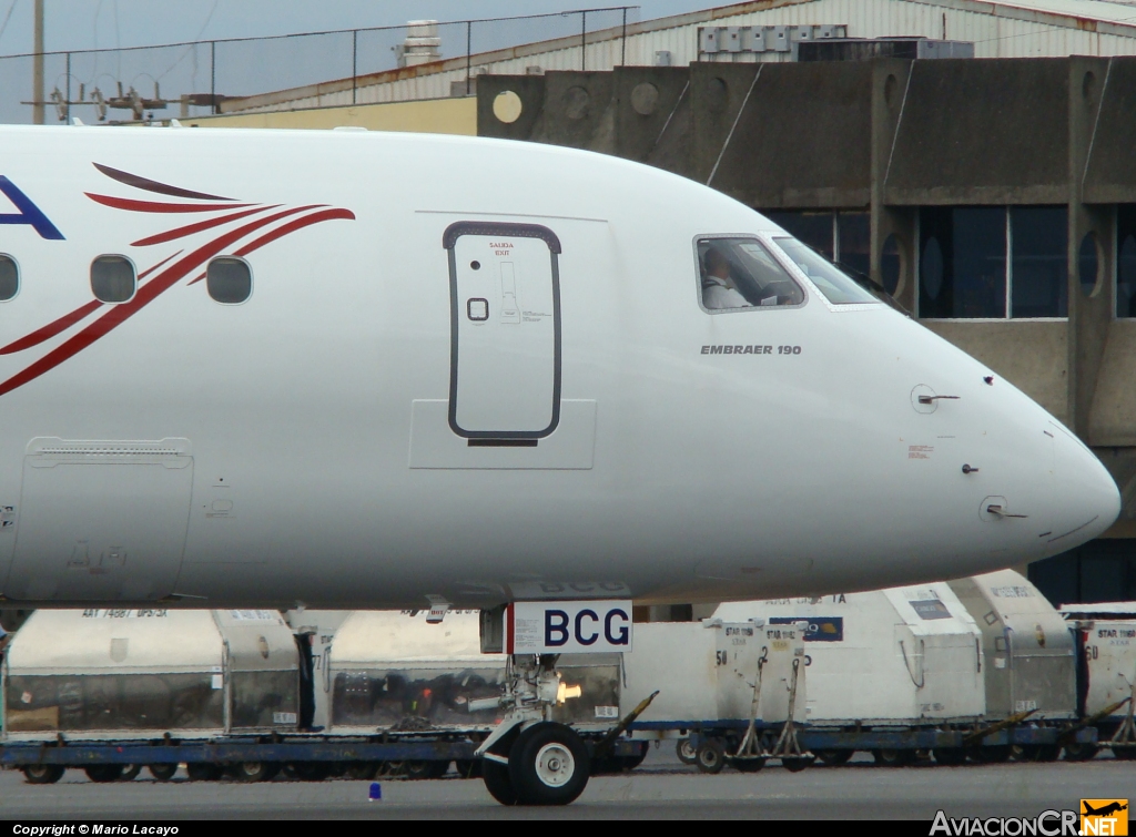TI-BCG - Embraer 190-100IGW - TACA International Airlines