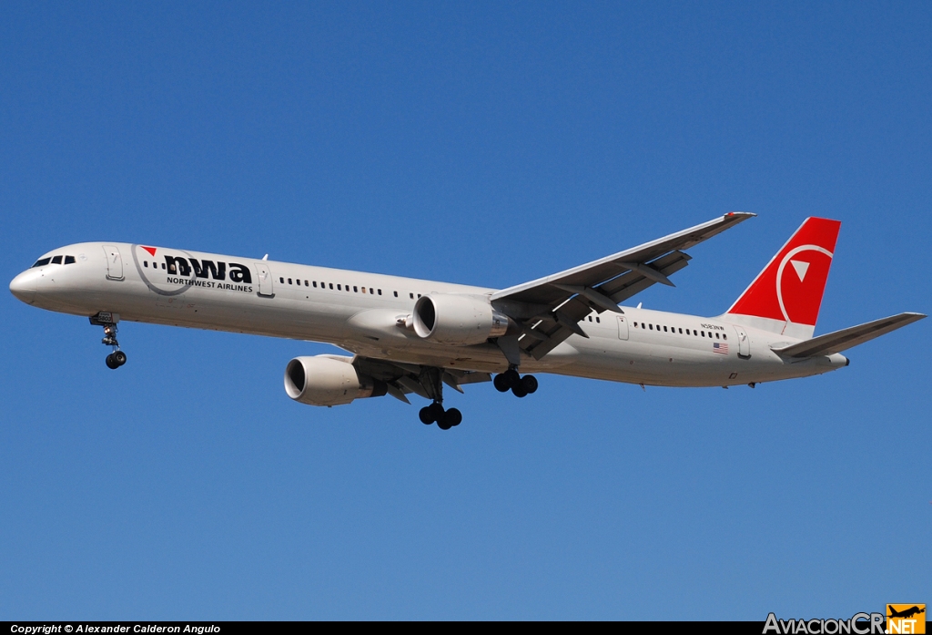 N583NW - Boeing 757-351 - Northwest Airlines