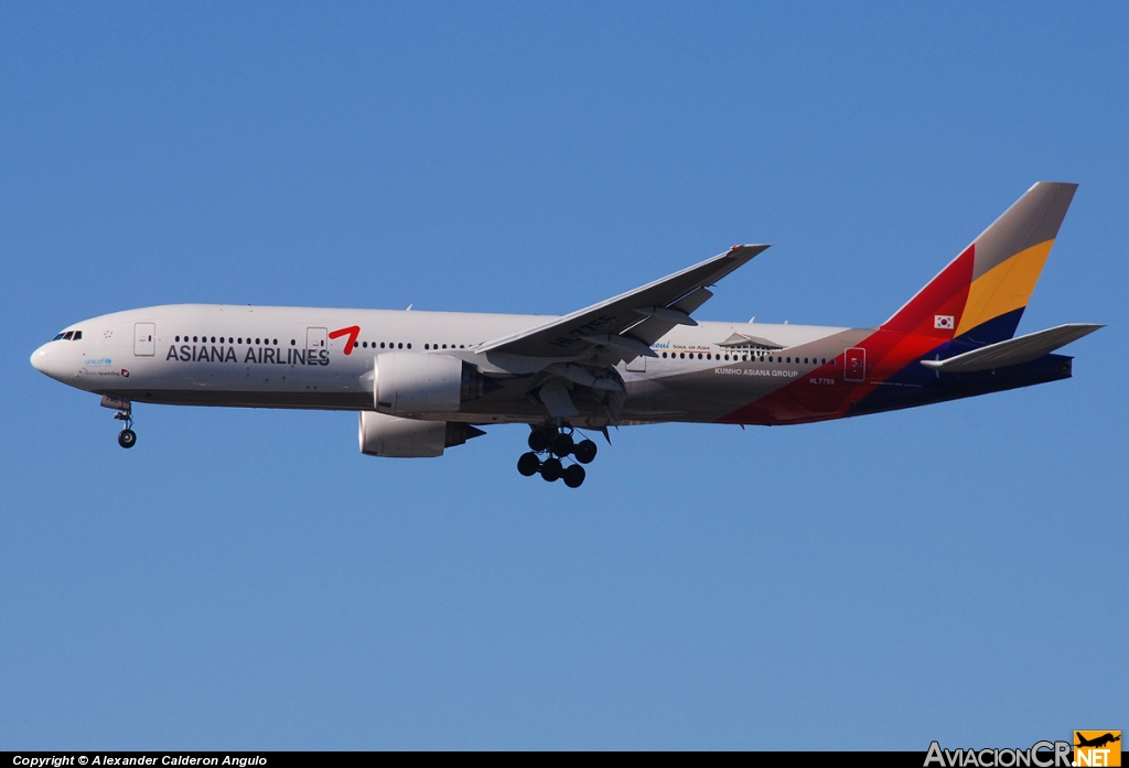 HL7755 - Boeing 777-28E/ER - Asiana