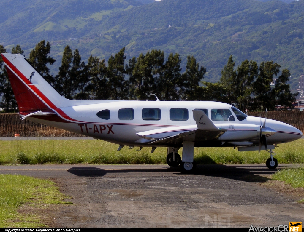 TI-APX - Piper PA-31-350 Chieftain - Privado