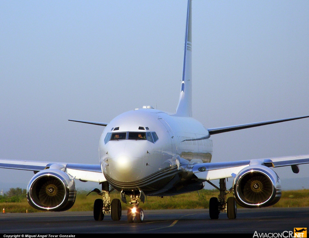 N720MM - Boeing 737-7ET BBJ - Privado
