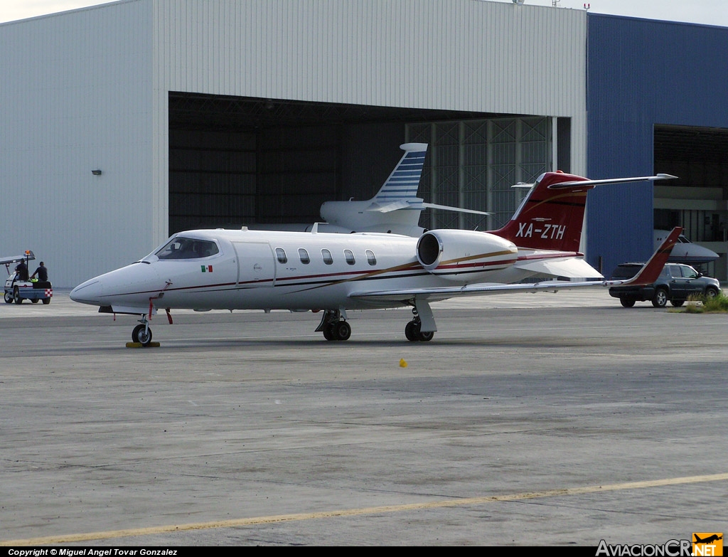 XA-ZTH - Learjet 31 - Privado