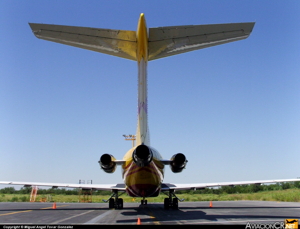 N762AT - Boeing 727-2B7(Adv)(F) - DHL (Astar Air Cargo)