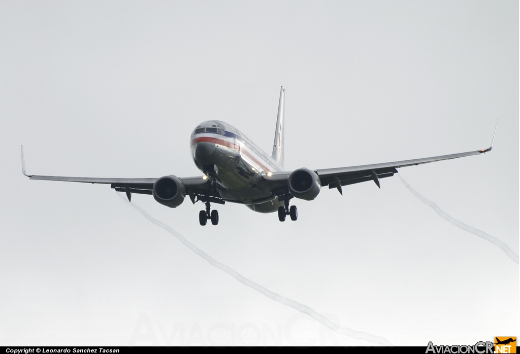 N965AN - Boeing 737-823 - American Airlines