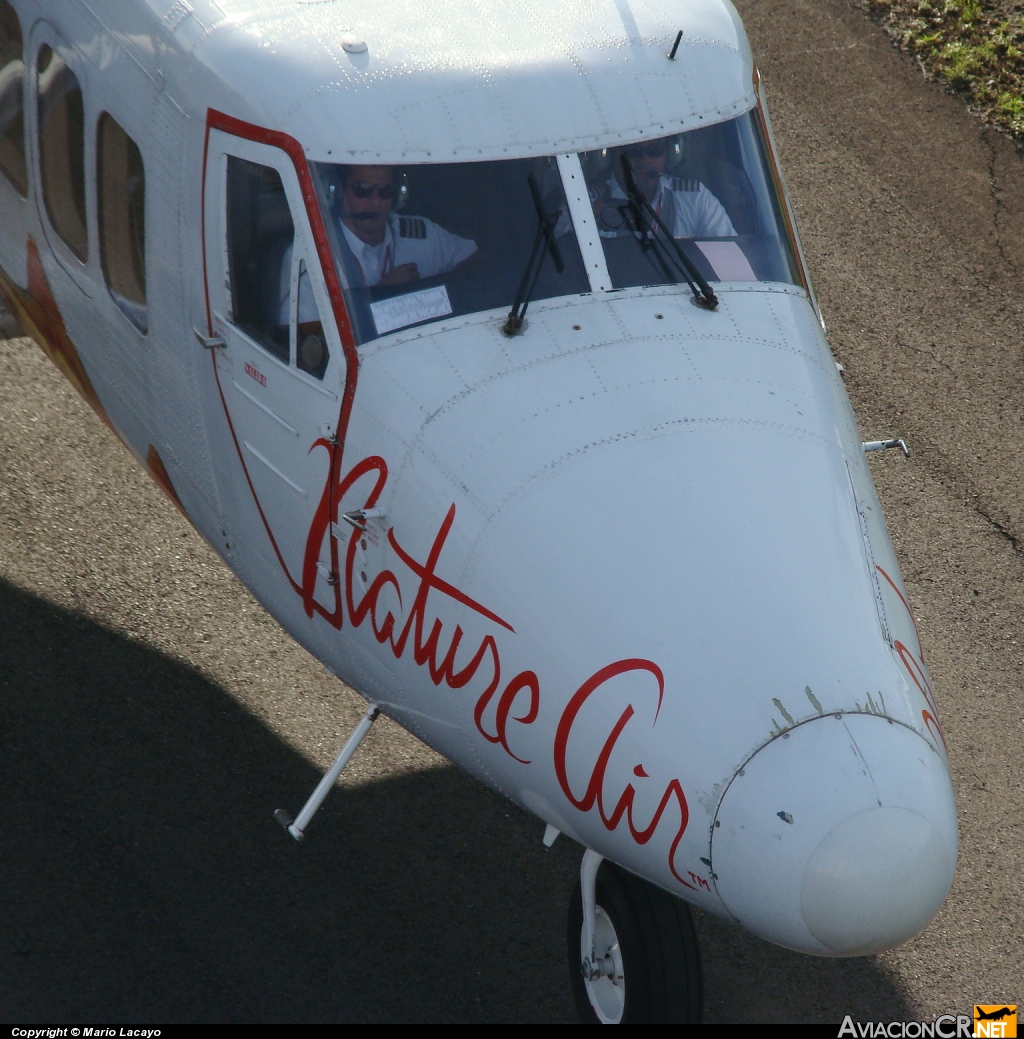 TI-AZC - De Havilland Canada DHC-6-300 Twin Otter - Nature Air