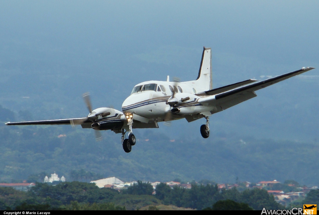 TI-AZI - Beechcraft 90 King Air - Privado