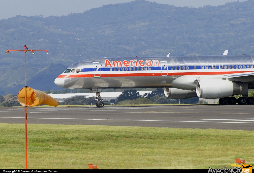 N636AM - Boeing 757-223 - American Airlines